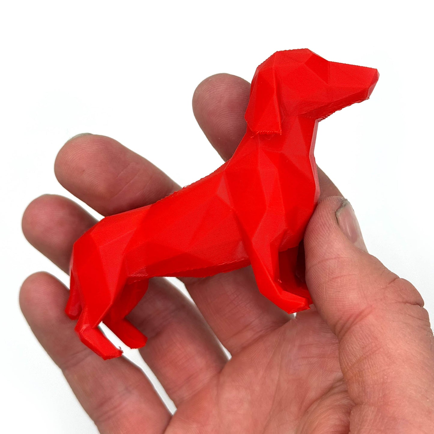 Low Poly Mäyräkoira - patsas - Petskun Kauppa
